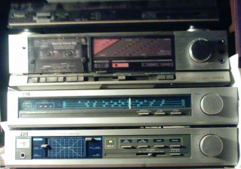 hi-fi.jpg hi-fi.jpg